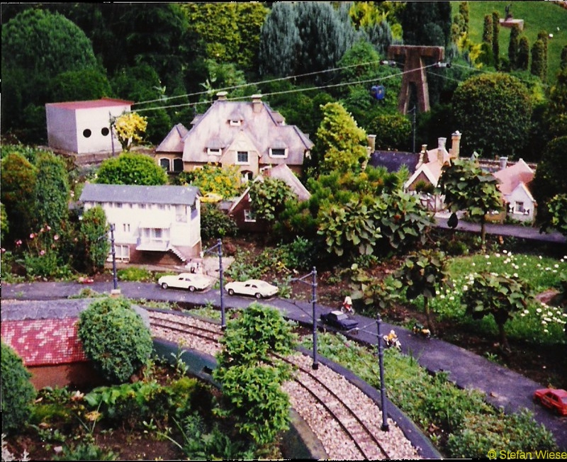 Niederlande-Netherland: Madurodam (Bahn Gleise und Parkanlage)